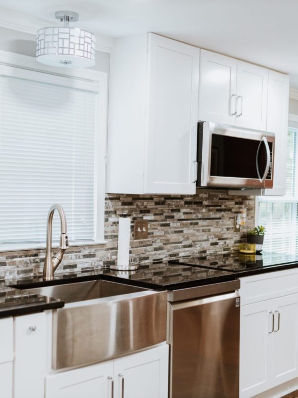 kitchen-backsplash-designs-1-scaled-1