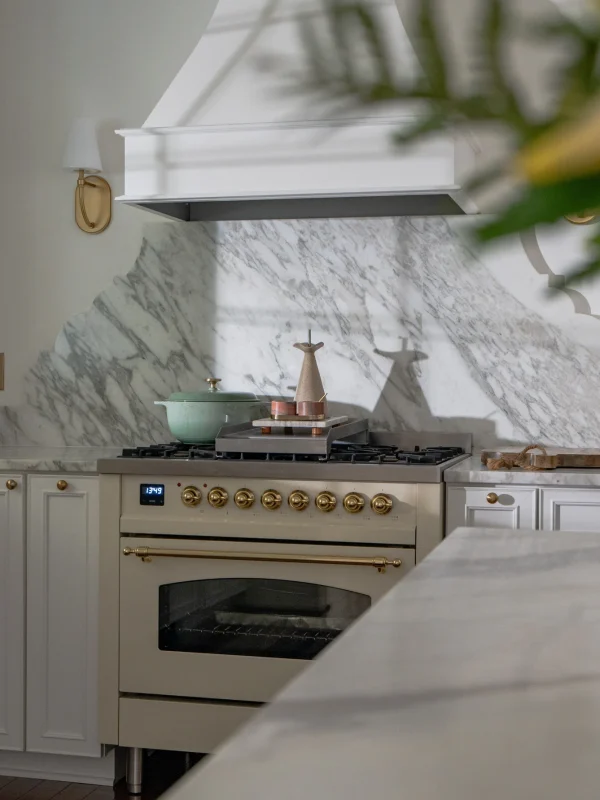 Custom Kitchen Cabinets near Gainesville VA