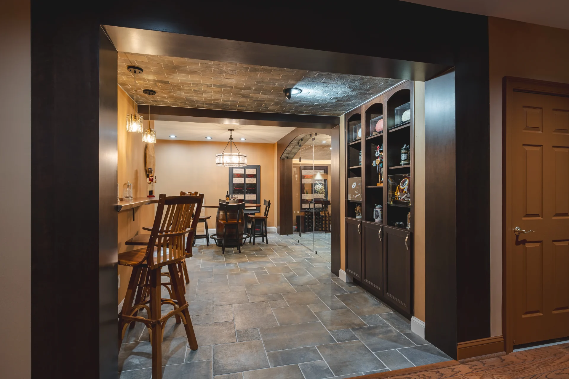 word1| %focuskw%| %page%|%sitename% Elegant-Basement-Bar-Centreville-VA-Wine-Cellar