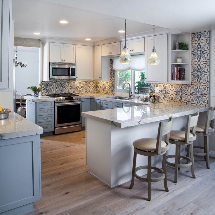 word1 | Elegant Kitchen and Bath | Tips For Remodeling a Small Kitchen | Ideas For Designing a Kitchen Island